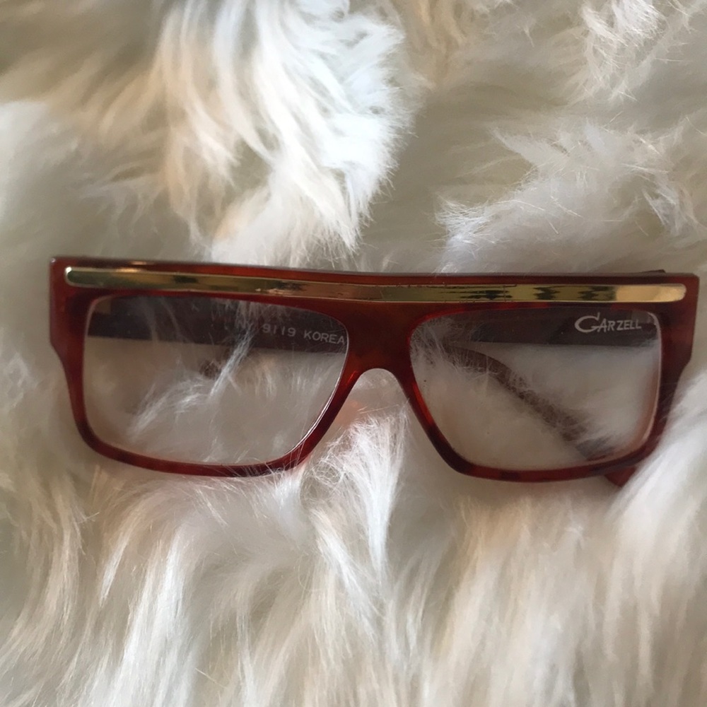 Garzell tortoise gold glasses